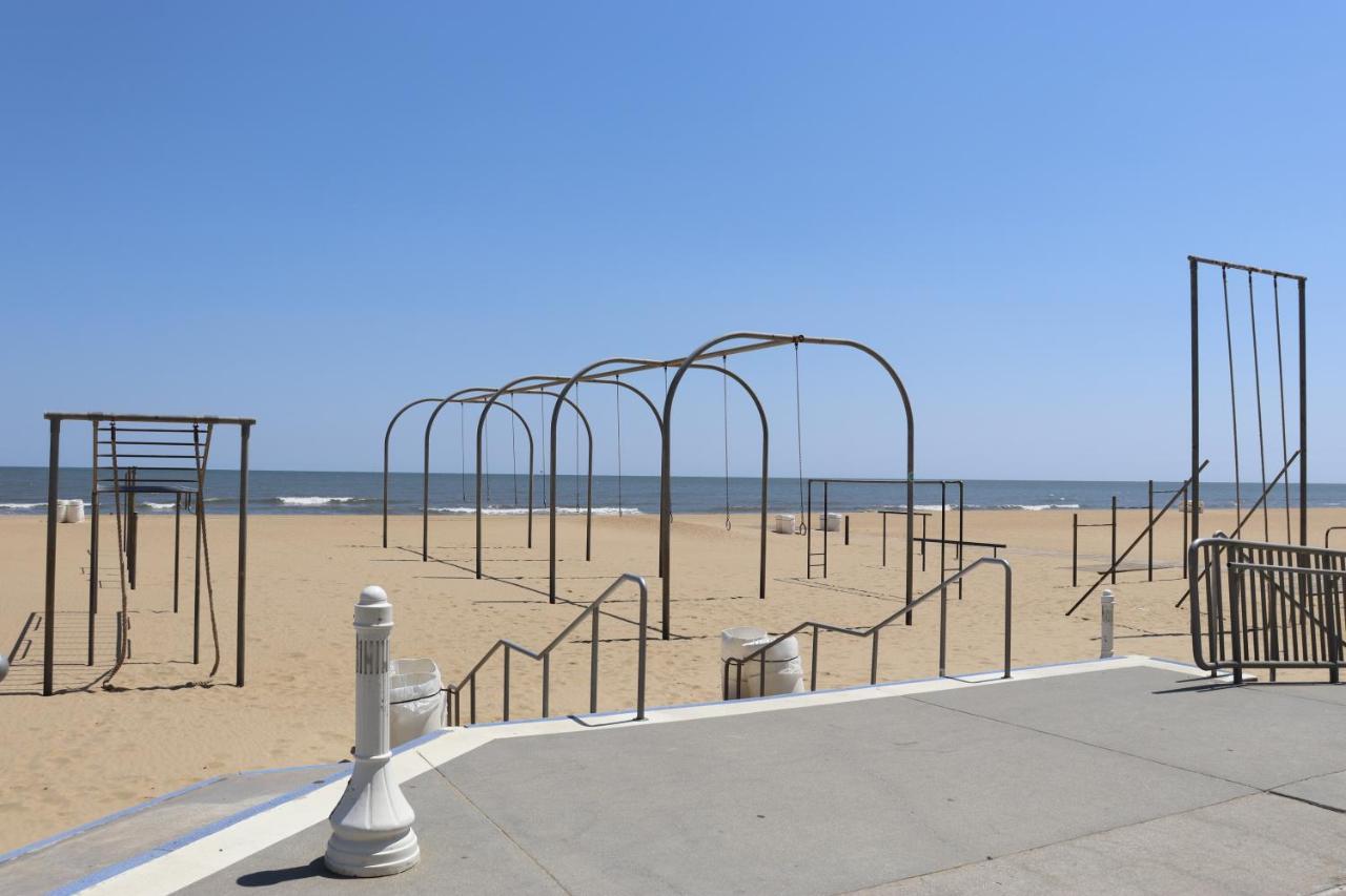 Beach Luxury Oceanfront Virginia Beach Exterior foto